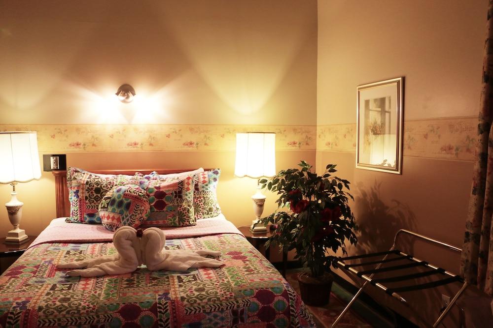Hotel Auberge Manoir Ville Marie Монреаль Экстерьер фото