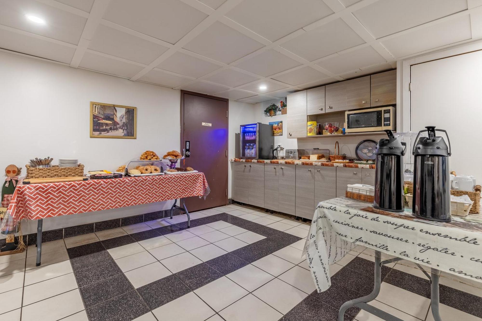 Hotel Auberge Manoir Ville Marie Монреаль Экстерьер фото